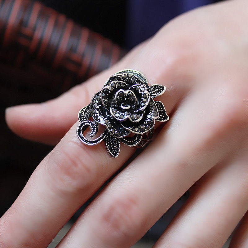 Large sales rose ring
